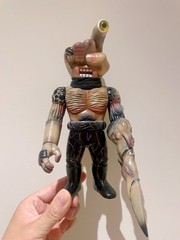 Atoma x Realhead AA Finger Head Sofubi Rare Collaboration Kaiju Vinyl Figure