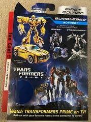 Transformers Prime First Edition Deluxe Class Autobot Bumblebee New