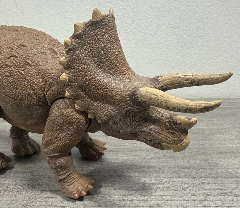 2021 Mattel Jurassic Park Hammond Collection Triceratops Retired Trike JP1