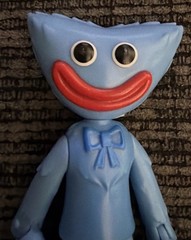 Poppy Playtime Poseable Huggy Wuggy 5″ Figure Enchanted Mob PhatMojo 2022