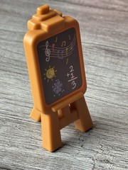 Peppa Pig All Around Peppa’s Town Chalk Board Stand Replacement Piece Part 3″