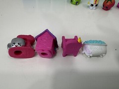 Shopkins Lot Of 23 Different Mini Figures & Bags Moose Enterprise