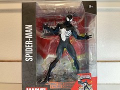 McFarlane Toys Spider-Man Secret Wars Issue #8 — Marvel 1:6 Scale Statue