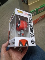 Deadpool Ryan Reynolds Autographed Bedtime Deadpool Funko 327 Figure Signed Toy