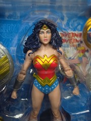 DC McFarlane Multiverse Wonder Woman Platinum Chase Collector Edition SEALED NEW