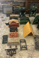 Lot G.I. Joe Dino Command Jungle Lookout Bivouac Net Signs Barriers Fort