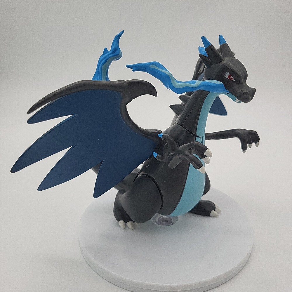 2016 Mega Charizard X 6.5” Nintendo Tomy Pokemon Battle Figure.