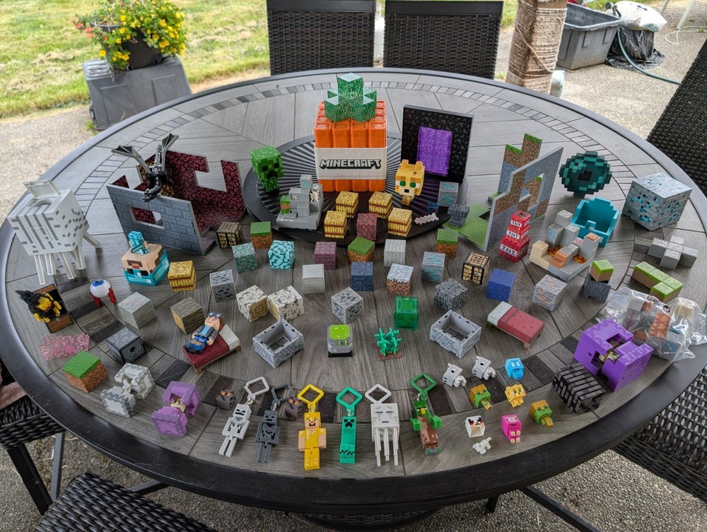 Huge Lot Of 90 Minecraft Action Figures & Accessories Everything Working! RARE!