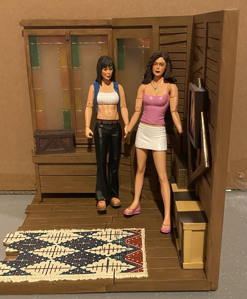 Incomplete SOTA Toys Charmed Attic Playset & Phoebe & Paige Figure Missing Hands