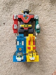 Vintage 1981 Y&K GB-36 Matchbox Voltron III DX Diecast