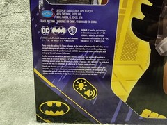 Batman DC Comics Ultimate Gauntlet Launcher w Lights And Sound 6 foam Darts