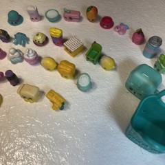 Mini Shopkins lot of 30 mini figures mixed series plus accessories