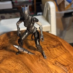 Fortnite LYNX 6 Inch Action Figure Victory Royale w Weapon Free Shipping