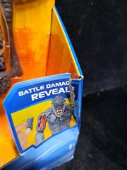 GODZILLA VS KONG – King Kong With Battle Axe & Battle Damage – Damaged Box