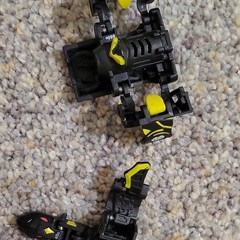 Bakugan Black & Yellow Plastic Transforming Action Figure Toy Part Lot