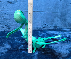 How to Train Your Dragon SCAULDRON Water Squirter Figure 2013 Defenders of Berk