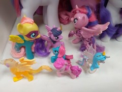 Lot Of 27 My Little Pony Figures All 2000’s, Varies Sizes & Bag Of Brushes