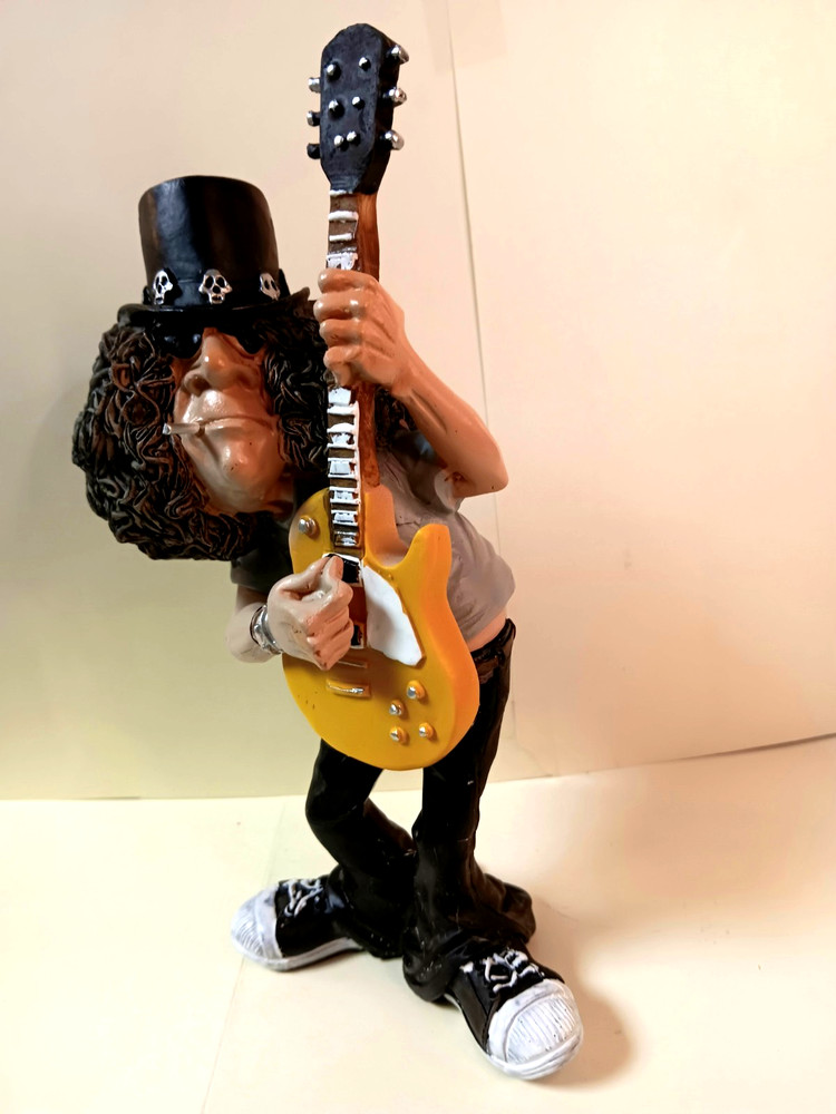 Guns & Roses – SLASH 7-3/4″ Figure – Solid Heavy Resin/ Hand Painted