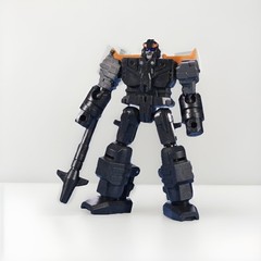 DX9 Toys D-06 Carry, Transformers Masterpiece Rodimus Prime