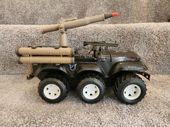 Vintage – RAMBO – Defender – 6×6 Assault Vehicle – NEAR Complete – Coleco