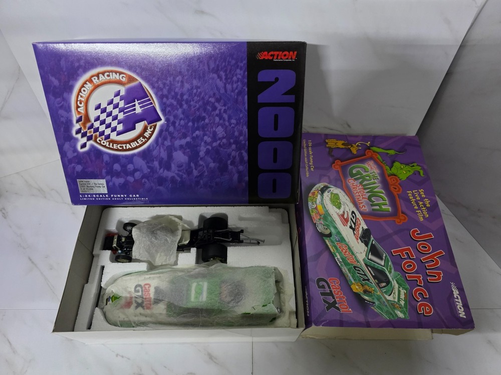 John Force The Grinch 2001 Mustang Funny Car 1:24 NHRA Action Racing /10008