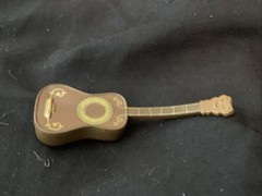 Disney Figure Guitar Brown Coco Mini Indonesia