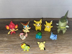 Pokemon Bundle Lot X 10 Figures Pikachu