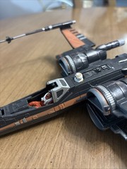 2017 Star Wars Poe Dameron’s X-Wing Last Jedi W/ BB8 Missing 3 Laser Canons