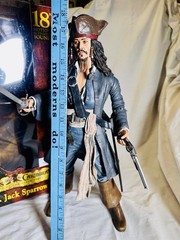 NEW Open Box Talking 18” Jack Sparrow Pirates of the Caribbean Black Pearl NECA