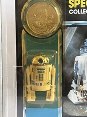 Star Wars Vintage Kenner 1985 POTF 92 Back R2-D2 w/POP UP Saber Graded AFA 90!!!