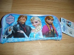 NEW Disney Frozen 48 pc puzzle inside pencil pouch school 9″ x 10″