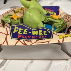 1988 Pee Wee Herman’s Playhouse Pet PTERRI 13″ in box & magic screen original