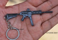 1/12 mini gun SMG-45 Assault Rifle full metal keychain toy gift 9cm battlefield