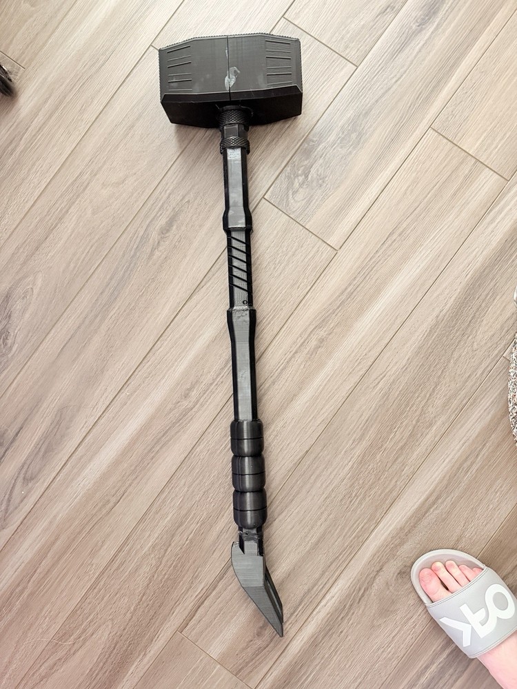 Rainbow Six Siege Sledge Hammer 3D printed; reinforced steel center