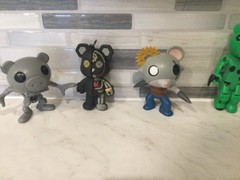 ROBLOX PIGGY FIGURES LOT 3”