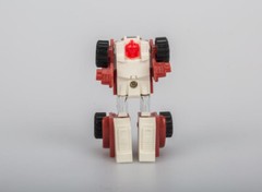 Transformers G1 Red AUTOBOT SWERVE REISSUE Christmas Birthday Gift Toy