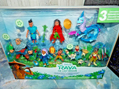Disney Raya and the Last Blue Dragon Land of Kumandra Playset 20+ Pieces NEW