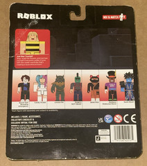 Roblox Avatar Shop Just Bee Yourself Playset W/ Exclusive Virtual Item NEW