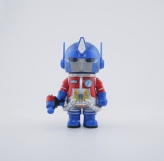 Pop Mart Mega Space Molly 100% Series 4 – Optimus Prime