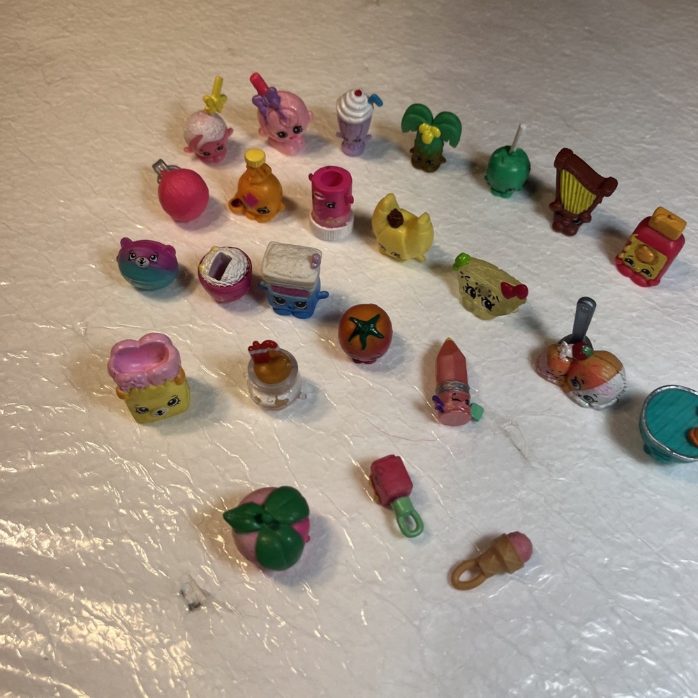 Mini Shopkins lot of 24 mini figures mixed series plus accessories