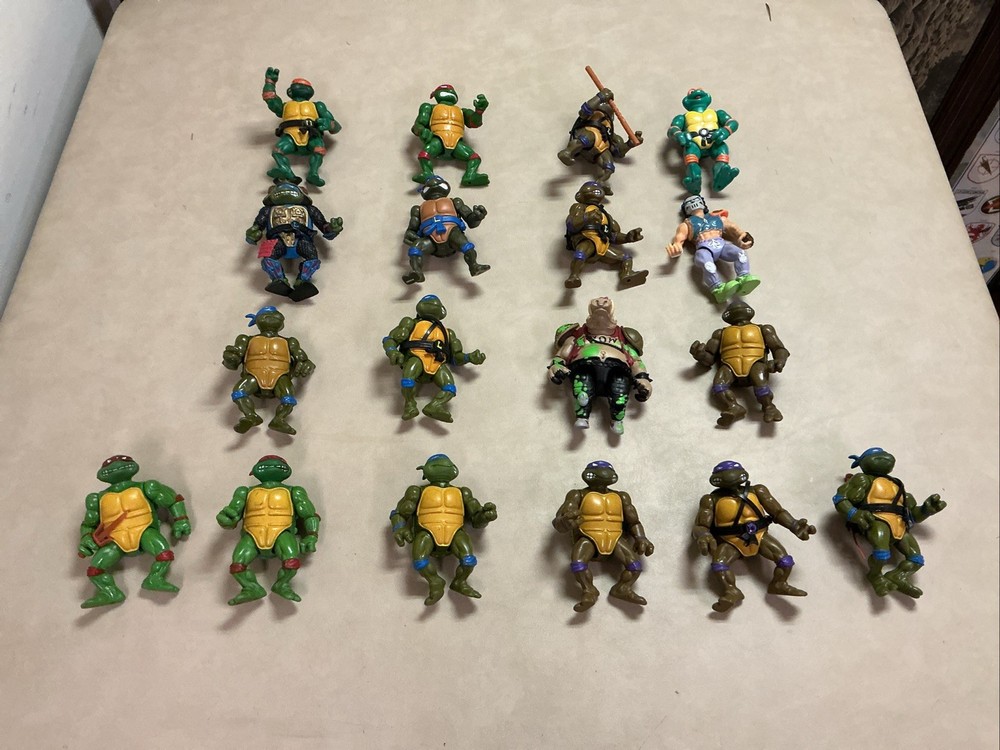 Teenage Mutant Ninja Turtles TMNT Vintage 18 Total Figures 6 Are Soft Heads.