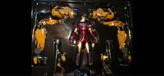 MARVEL STUDIOS THE INFINITY SAGA IRON MAN MARK IV SUIT-UP GANTRY ZD TOYS