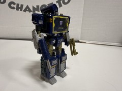 Transformers Netflix Soundwave ONLY READ War For Cybertron WFC Earthrise Walmart