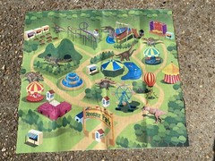 Dinosaur Park Play Mat Children’s Felt Pretend Play 70cmx80cm EUC