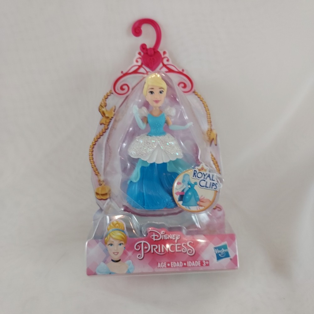 DISNEY PRINCESS ROYAL CLIPS MINI CINDERELLA – NEW IN PACKAGE – Ages 4 and Up