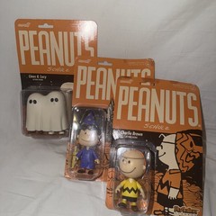 2021 PEANUTS REACTION 3 FIGURES LOT- VIOLET/CHARLIE BROWN/LINUS & LUCY- HORROR