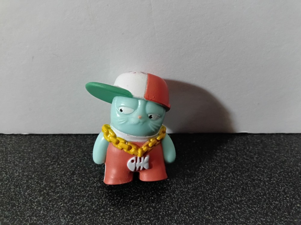 Hasbro Lost Kitties Figure