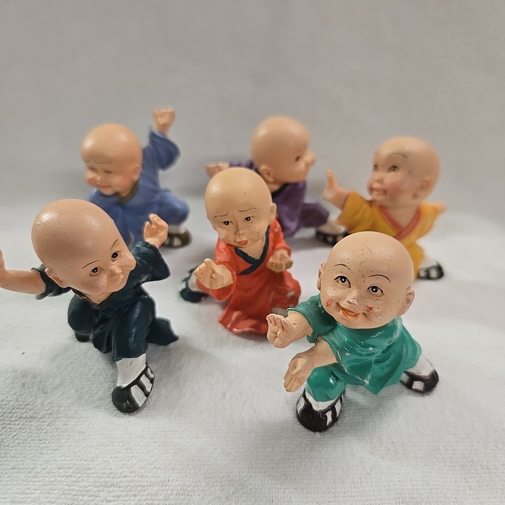 Vintage Chinese Kung Fu Martial Arts Plastic Fight Pose Figure Figurine LOT of 6