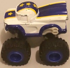 Blaze And The Monster Machines Darlington Car Truck Action Figure 2014 Die Cast