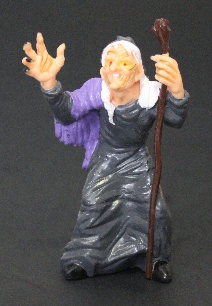 1992 OLD WITCH 3.5″ PVC Figure Yolanda MONSTERS Spain Vintage (9 cm.) LAST ONE!!